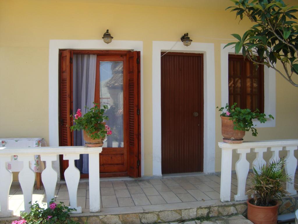 Apartment Victoria Agios Georgios  Ngoại thất bức ảnh