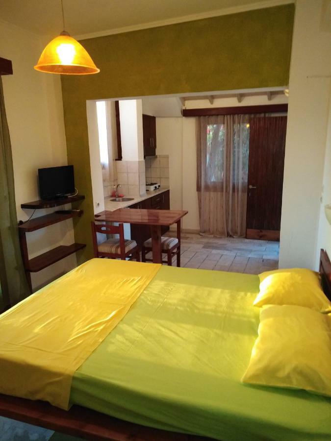 Apartment Victoria Agios Georgios  Ngoại thất bức ảnh