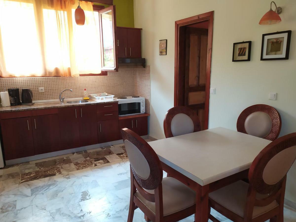 Apartment Victoria Agios Georgios  Ngoại thất bức ảnh